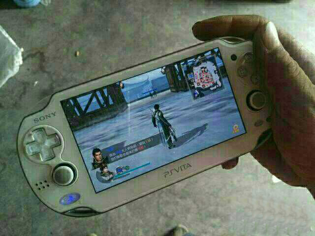 索尼PSV港版128G顶配游戏装满3.65完美 索尼PSV港版128G顶配游戏装满3.65完美